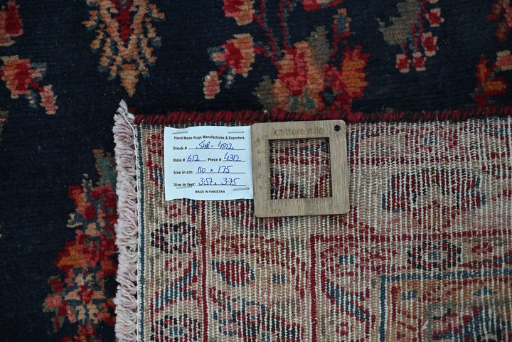 blue Accent rug 3' 7" x 5' 9"