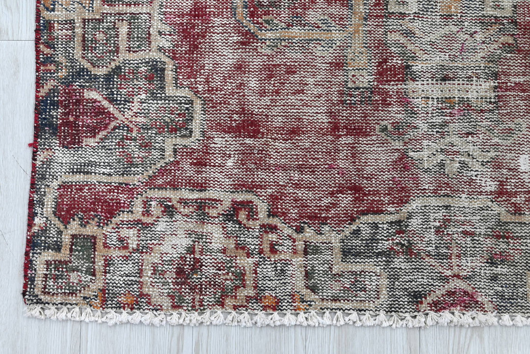 red Medium rug 3' 8" x 6' 7"