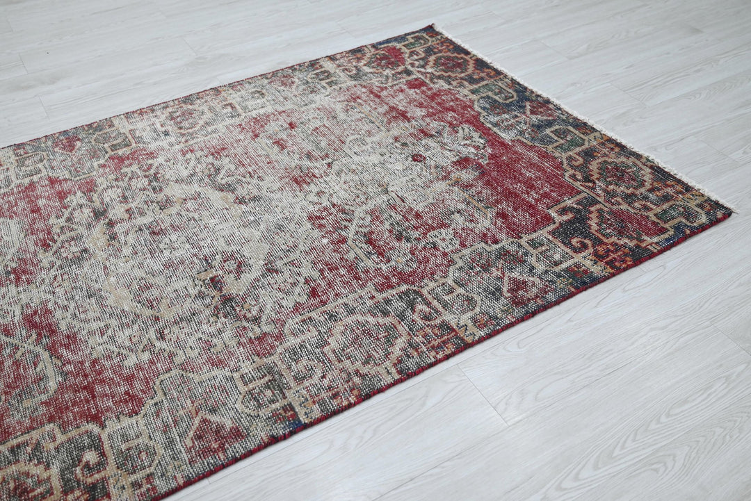 red Medium rug 3' 8" x 6' 7"