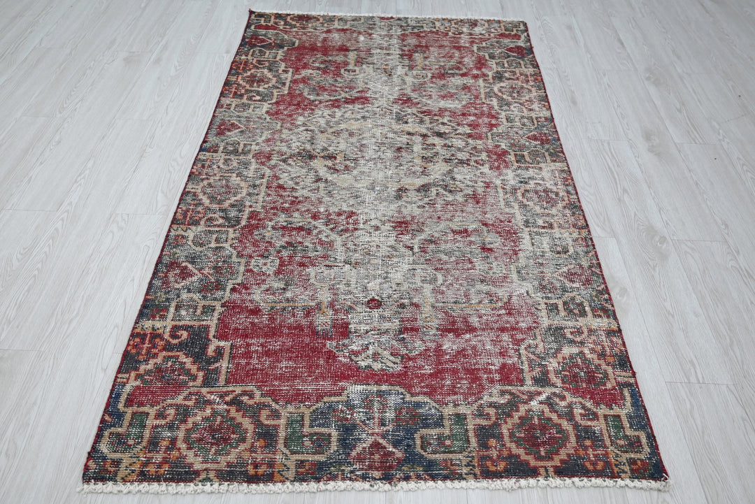 red Medium rug 3' 8" x 6' 7"
