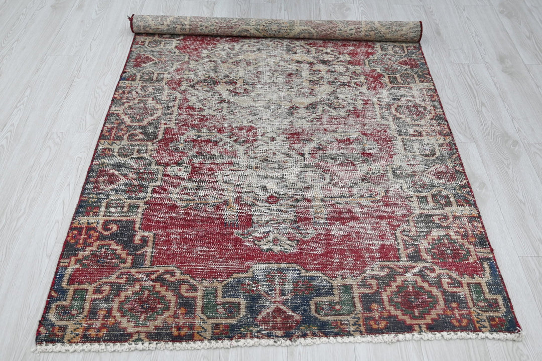 red Medium rug 3' 8" x 6' 7"