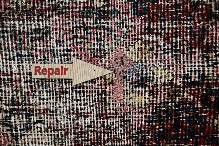 red Accent rug 4' 3" x 6' 5"