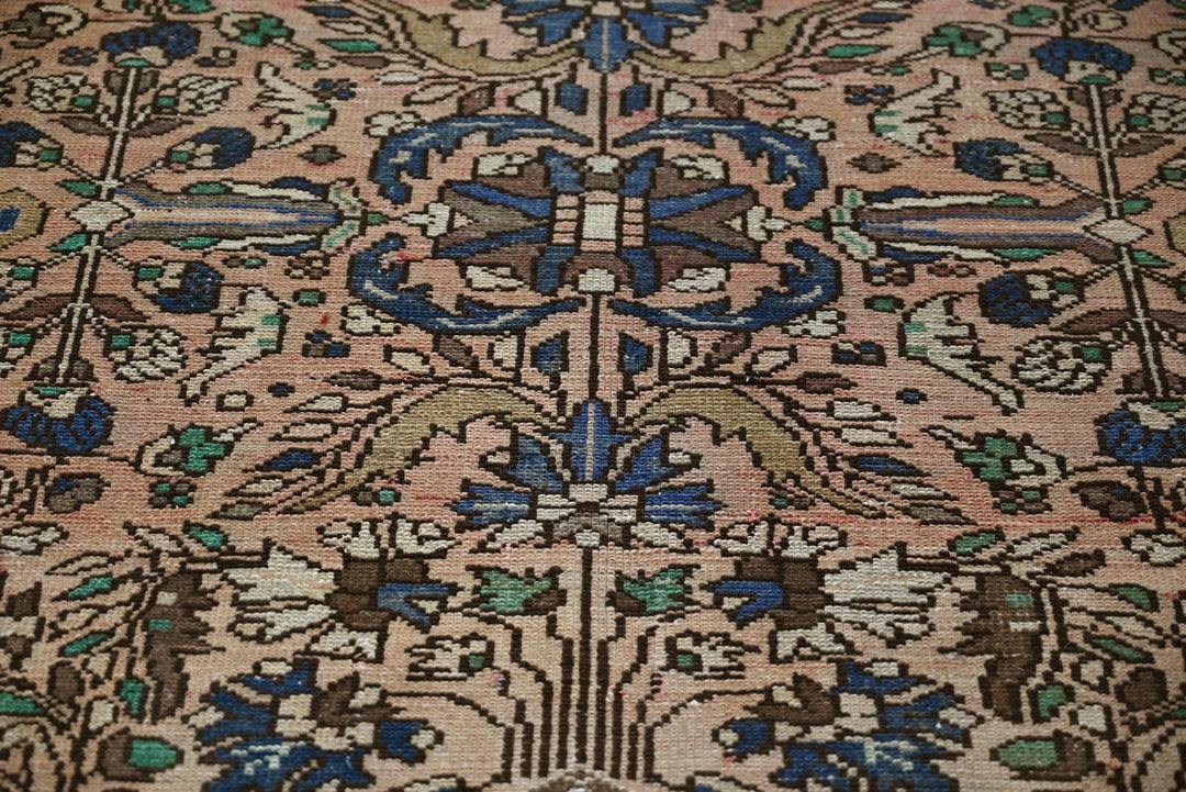 pink Large rug 5' 0" x 10' 2"
