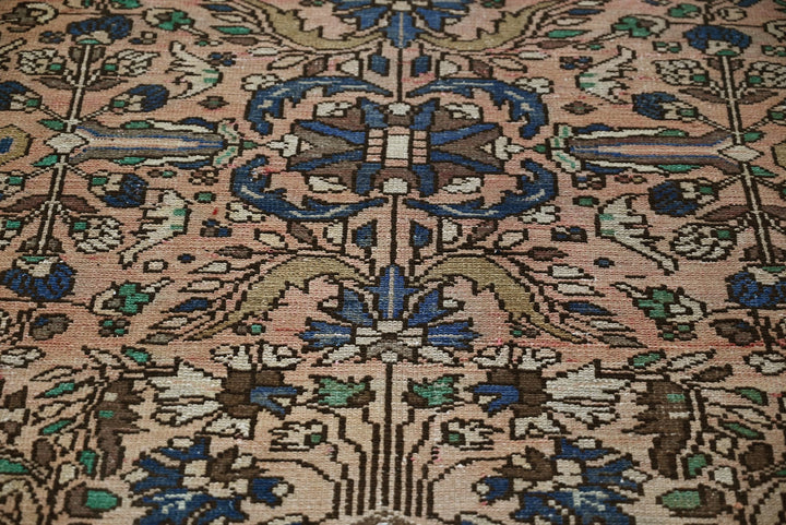pink Large rug 5' 0" x 10' 2"