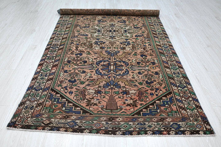 pink Large rug 5' 0" x 10' 2"