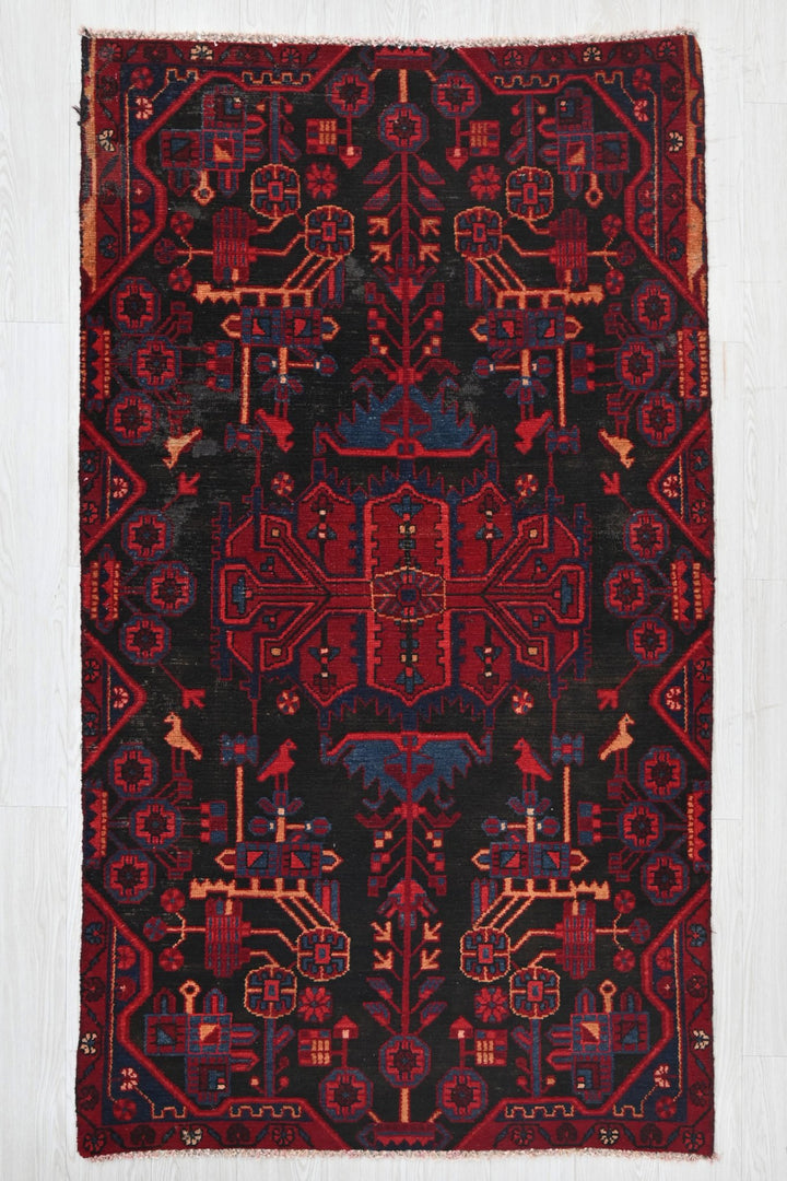 black Medium rug 3' 8" x 6' 11"