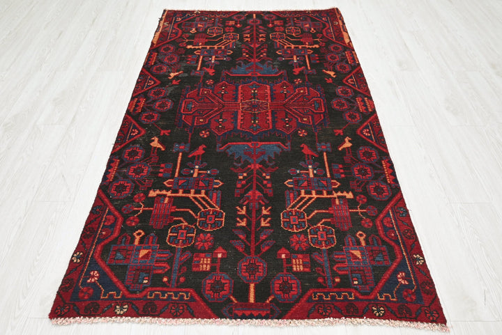 black Medium rug 3' 8" x 6' 11"