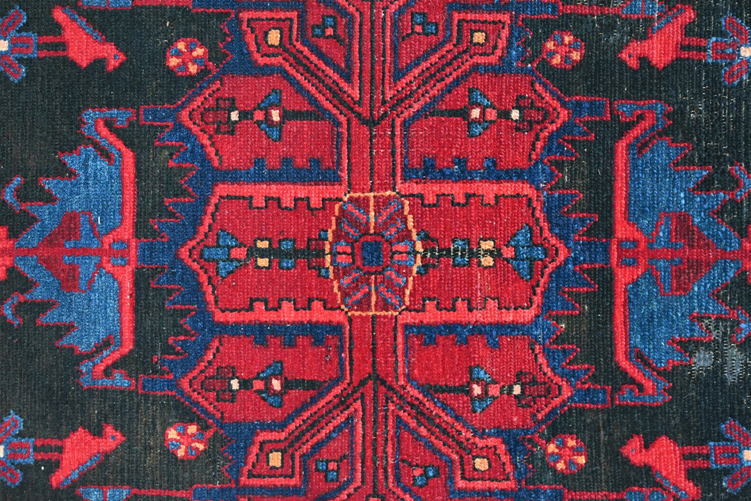 black Medium rug 3' 8" x 6' 11"