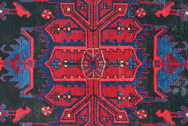 black Medium rug 3' 8" x 6' 11"