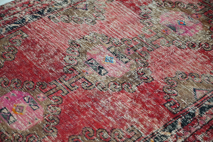 red Medium rug 3' 7" x 6' 9"