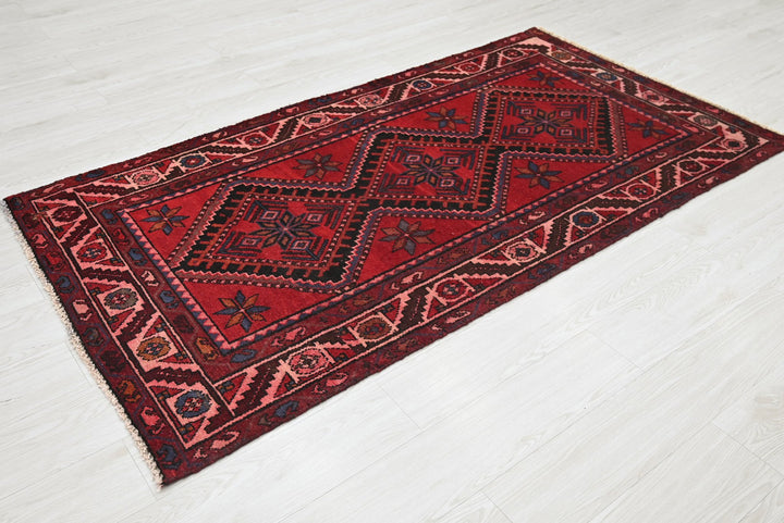 red Medium rug 3' 5" x 6' 7"