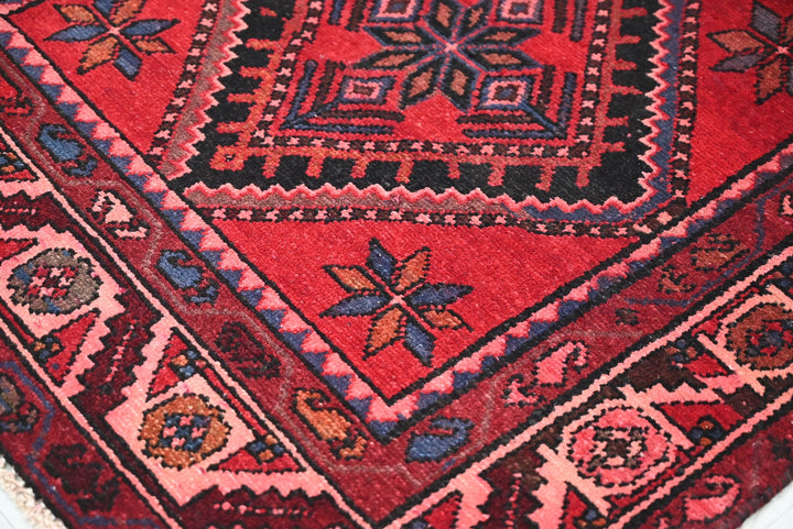 red Medium rug 3' 5" x 6' 7"