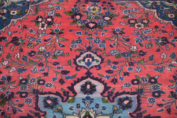 red Accent rug 3' 7" x 5' 9"