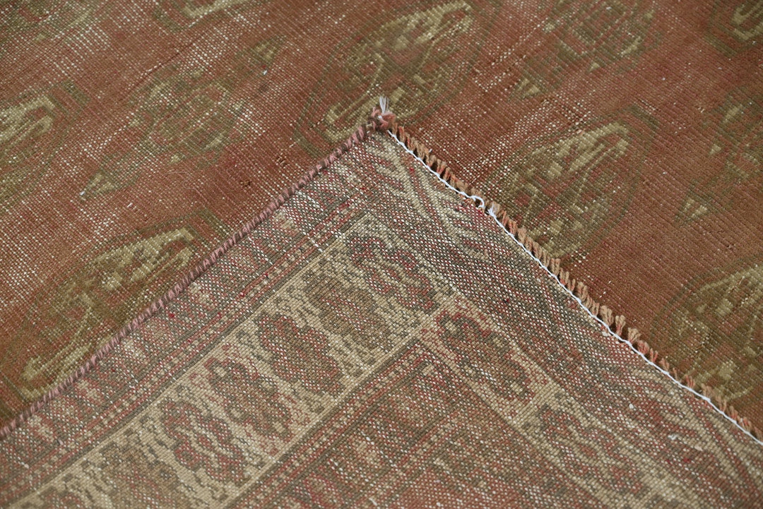 brown Accent rug 4' 1" x 6' 4"