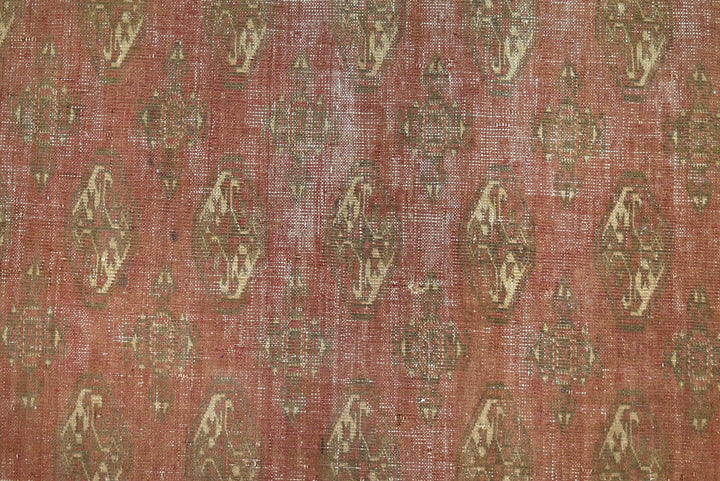 brown Accent rug 4' 1" x 6' 4"
