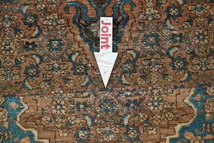 brown Accent rug 4' 1" x 5' 10"