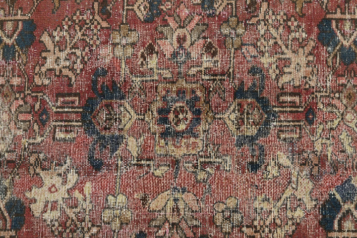 red Accent rug 3' 7" x 6' 0"