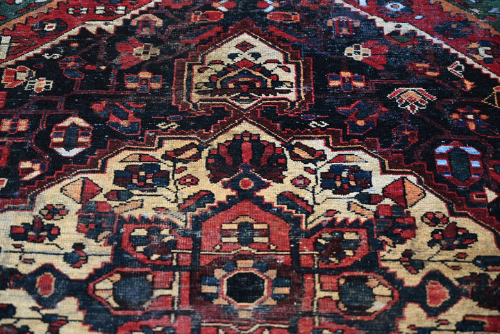 black Medium rug 3' 6" x 7' 7"