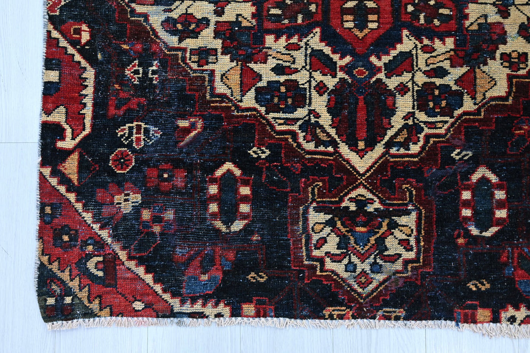 black Medium rug 3' 6" x 7' 7"