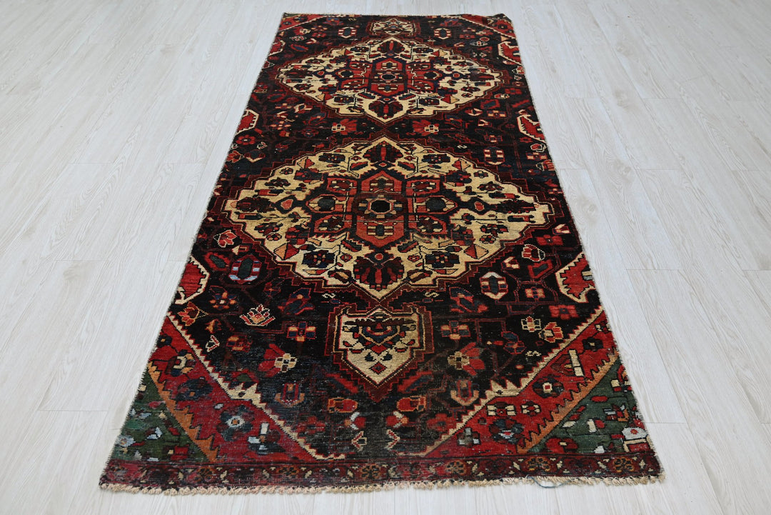 black Medium rug 3' 6" x 7' 7"