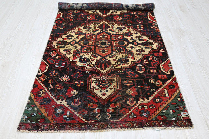 black Medium rug 3' 6" x 7' 7"