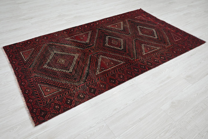 red Medium rug 3' 9" x 7' 1"
