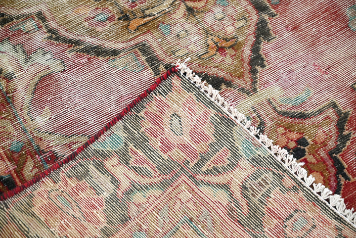 pink Accent rug 3' 5" x 5' 6"
