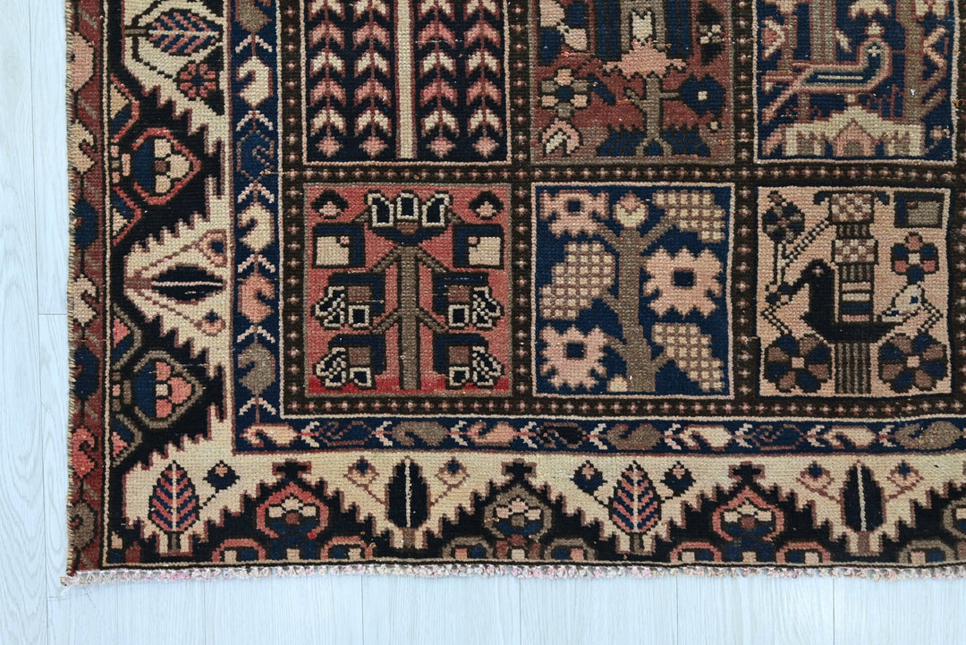 brown Medium rug 4' 10" x 9' 2"