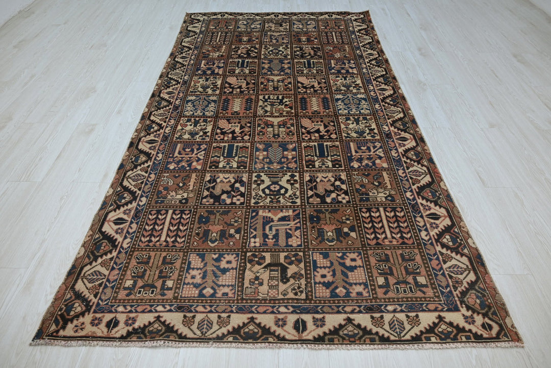 brown Medium rug 4' 10" x 9' 2"