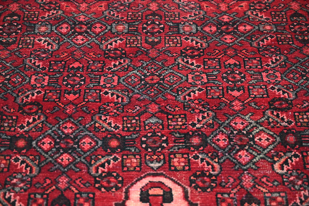 red Medium rug 4' 2" x 8' 8"