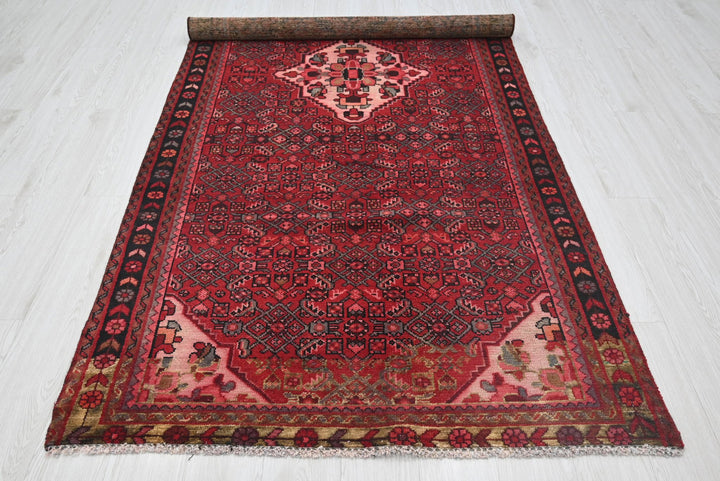 red Medium rug 4' 2" x 8' 8"