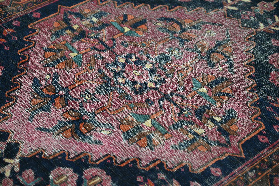 blue Medium rug 3' 9" x 6' 7"