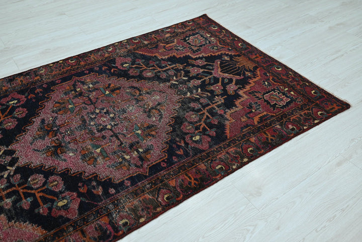 blue Medium rug 3' 9" x 6' 7"
