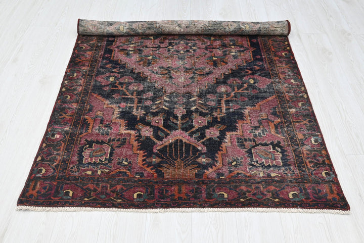blue Medium rug 3' 9" x 6' 7"