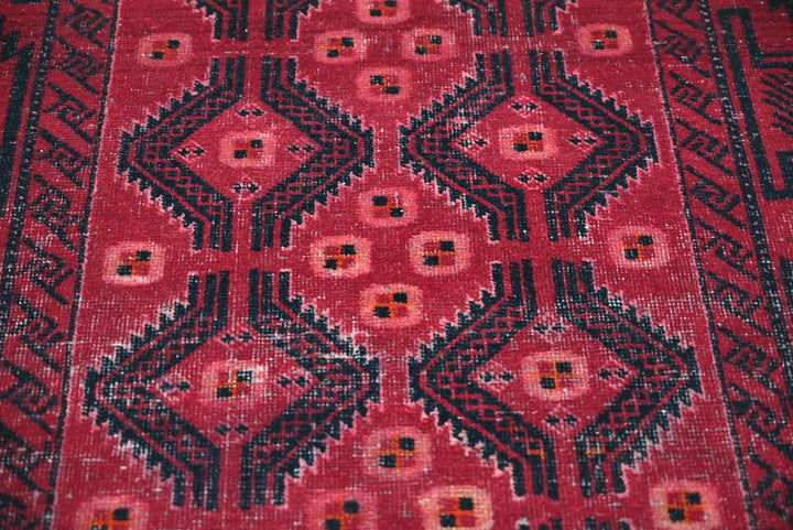 red Medium rug 3' 7" x 7' 1"