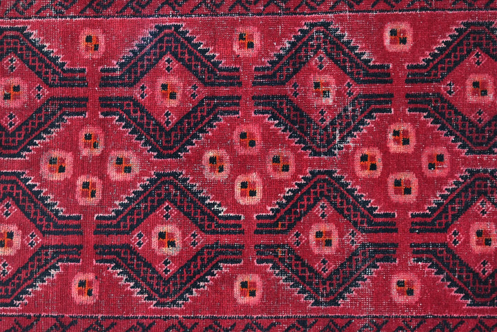 red Medium rug 3' 7" x 7' 1"