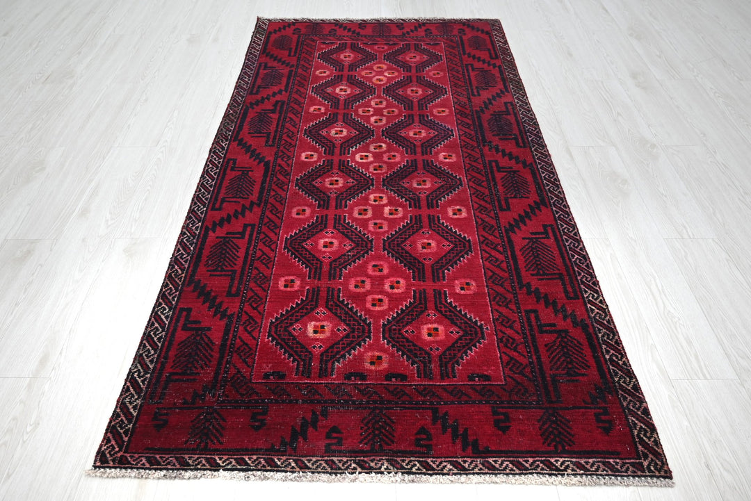 red Medium rug 3' 7" x 7' 1"