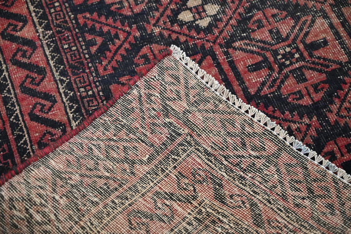 red Medium rug 3' 8" x 7' 10"