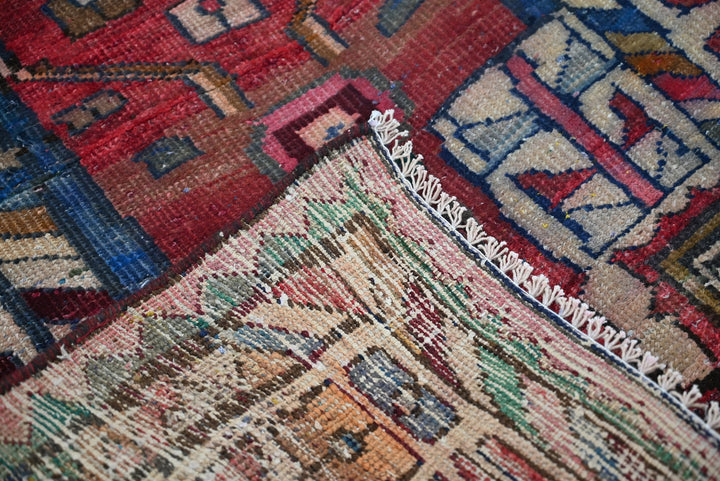 red Runner rug 3' 5" x 8' 4"