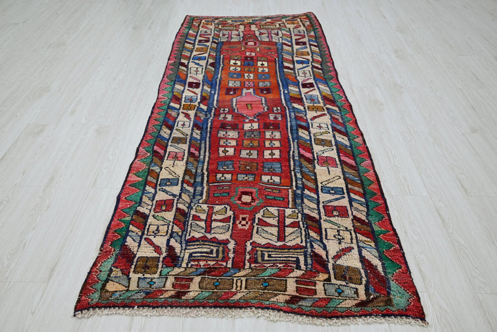 red Runner rug 3' 5" x 8' 4"