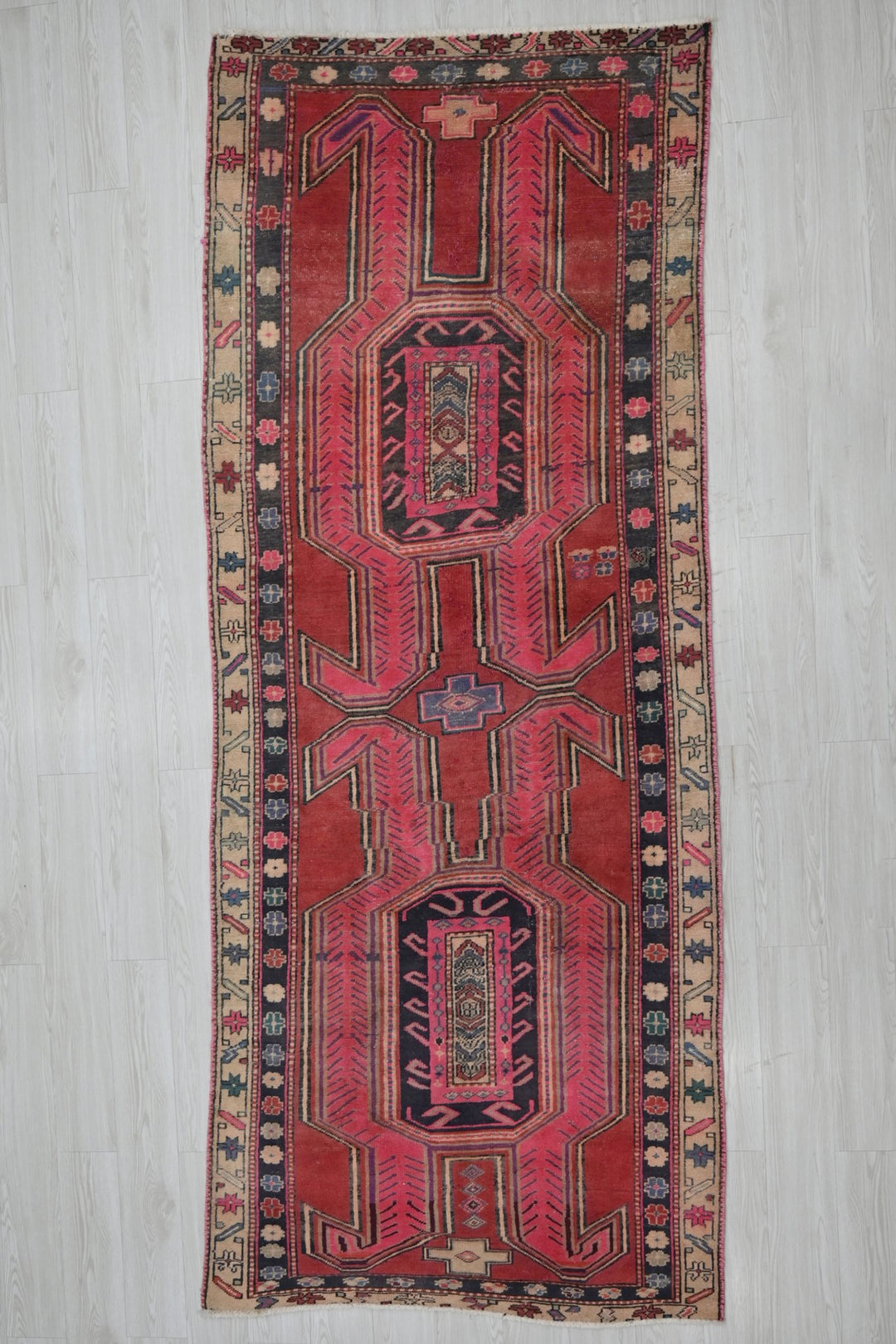 red Runner rug 3' 9" x 9' 6"