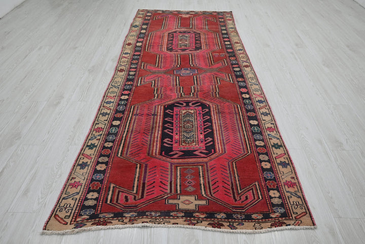 red Runner rug 3' 9" x 9' 6"