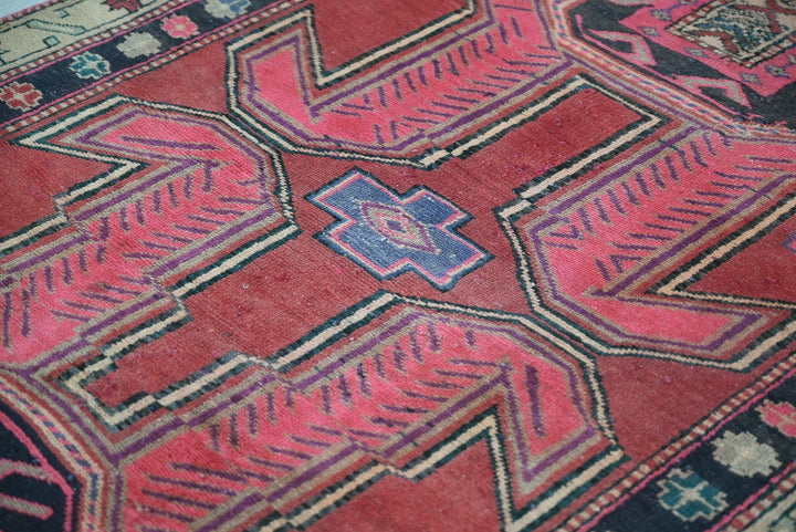 red Runner rug 3' 9" x 9' 6"