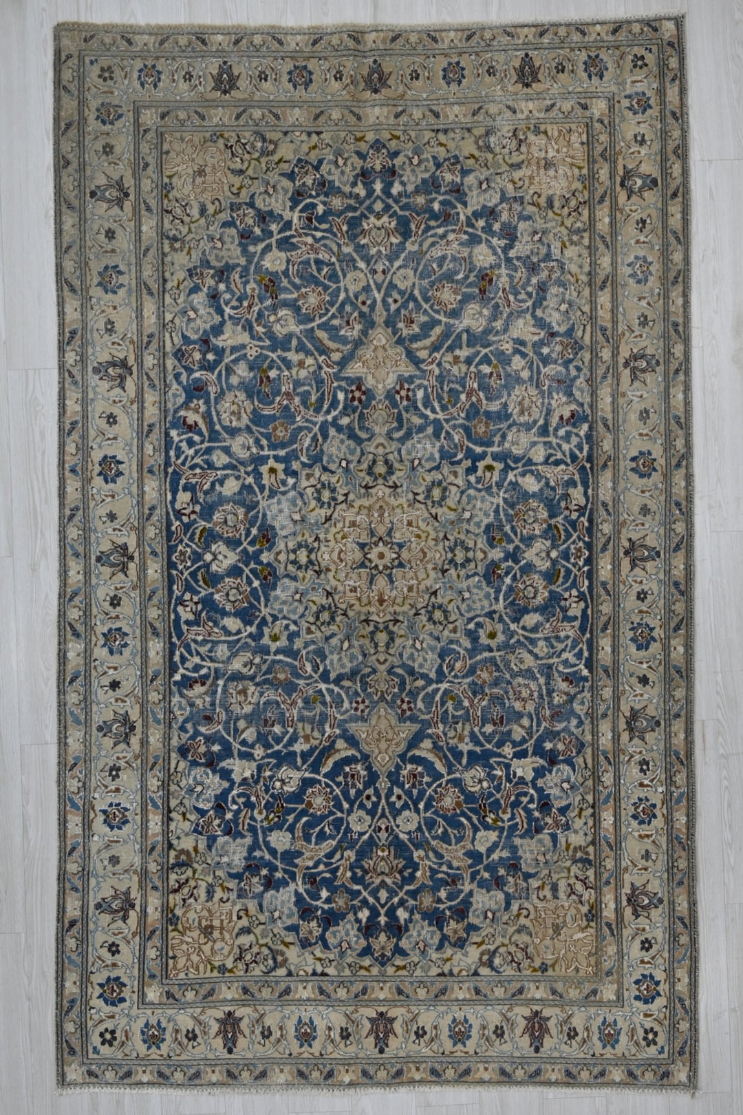 blue Medium rug 5' 0" x 8' 6"