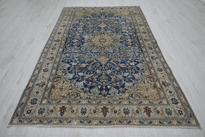 blue Medium rug 5' 0" x 8' 6"
