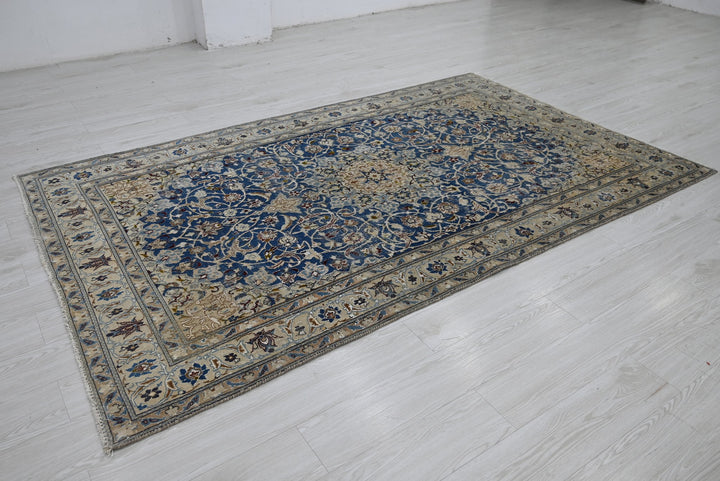 blue Medium rug 5' 0" x 8' 6"
