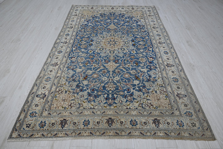 blue Medium rug 5' 0" x 8' 6"