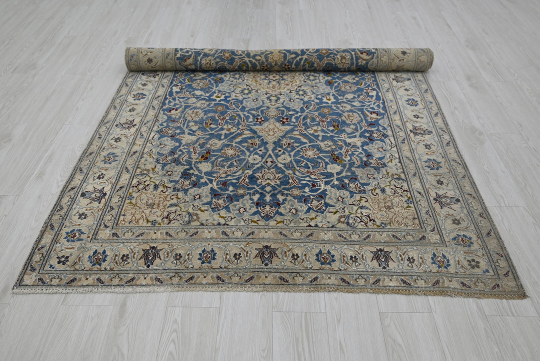 blue Medium rug 5' 0" x 8' 6"
