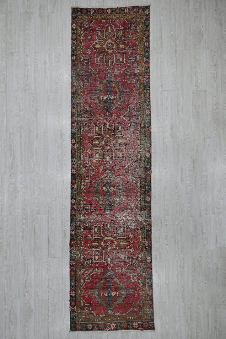 red Runner rug 2' 9" x 11' 7"