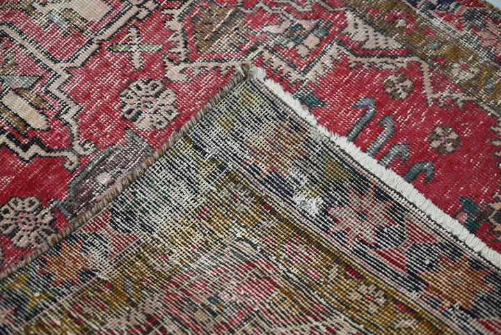 red Runner rug 2' 9" x 11' 7"